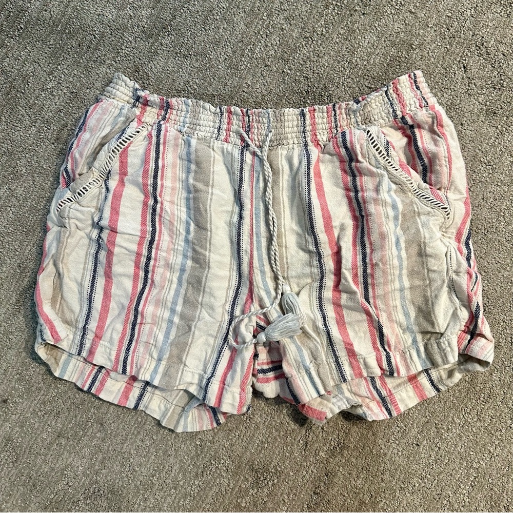 striped shorts